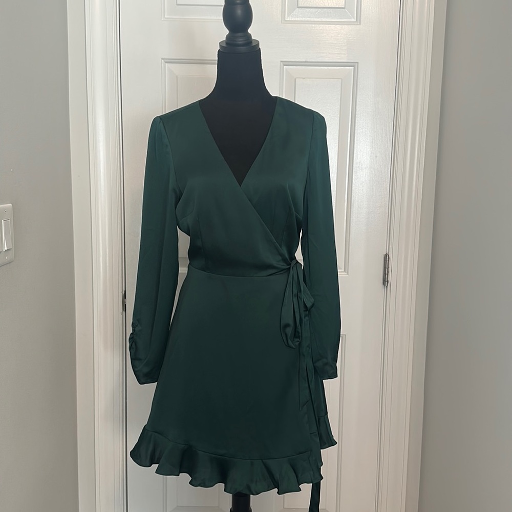 Gianni Bini Long sleeve blue satin short dress with ruffle and side tie